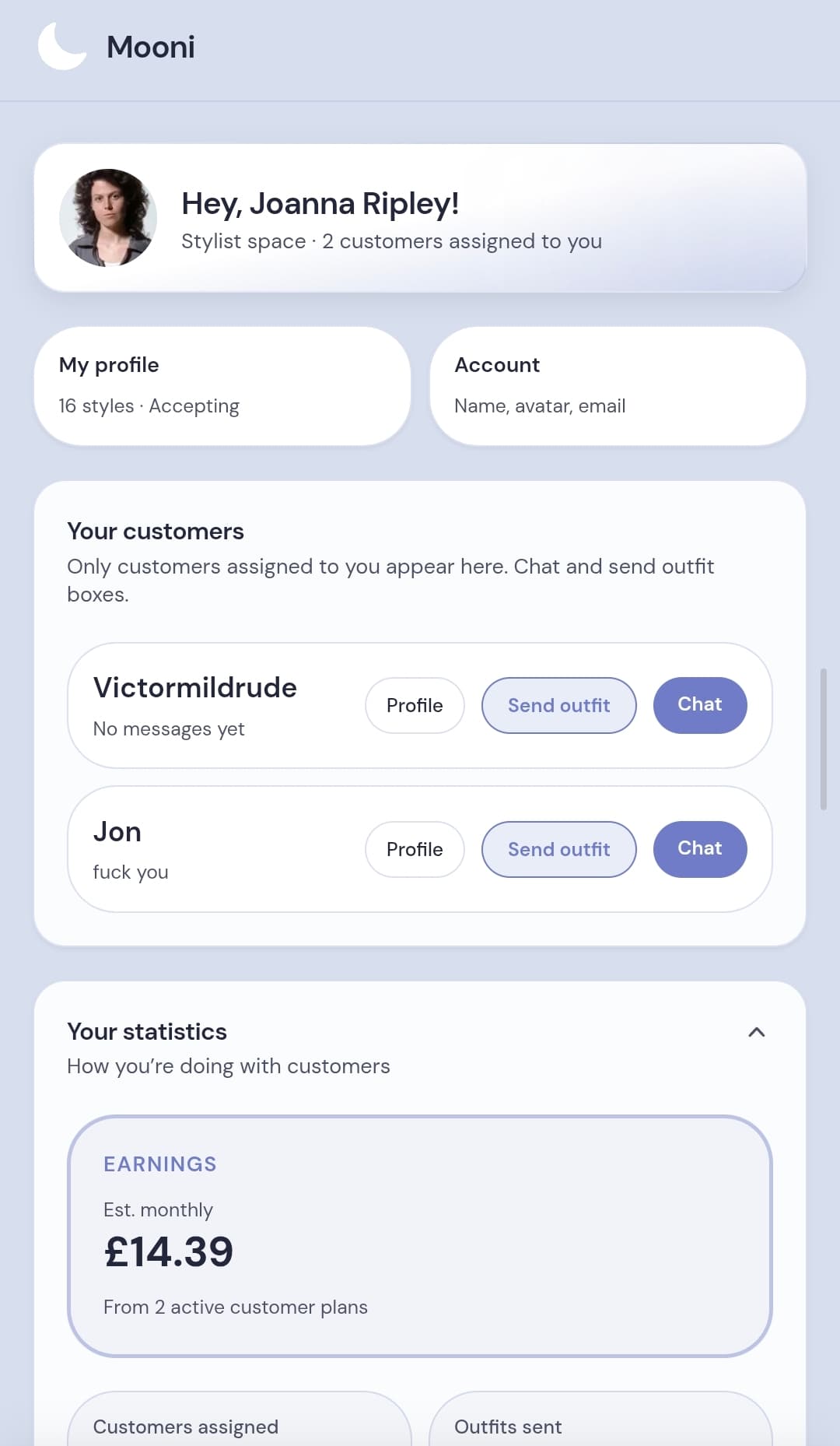 Remoon app main screen showing outfits and plan